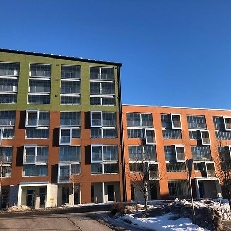 Modern Two Bedroom Apartment Near Helsinki Airport Vantaa Exterior foto